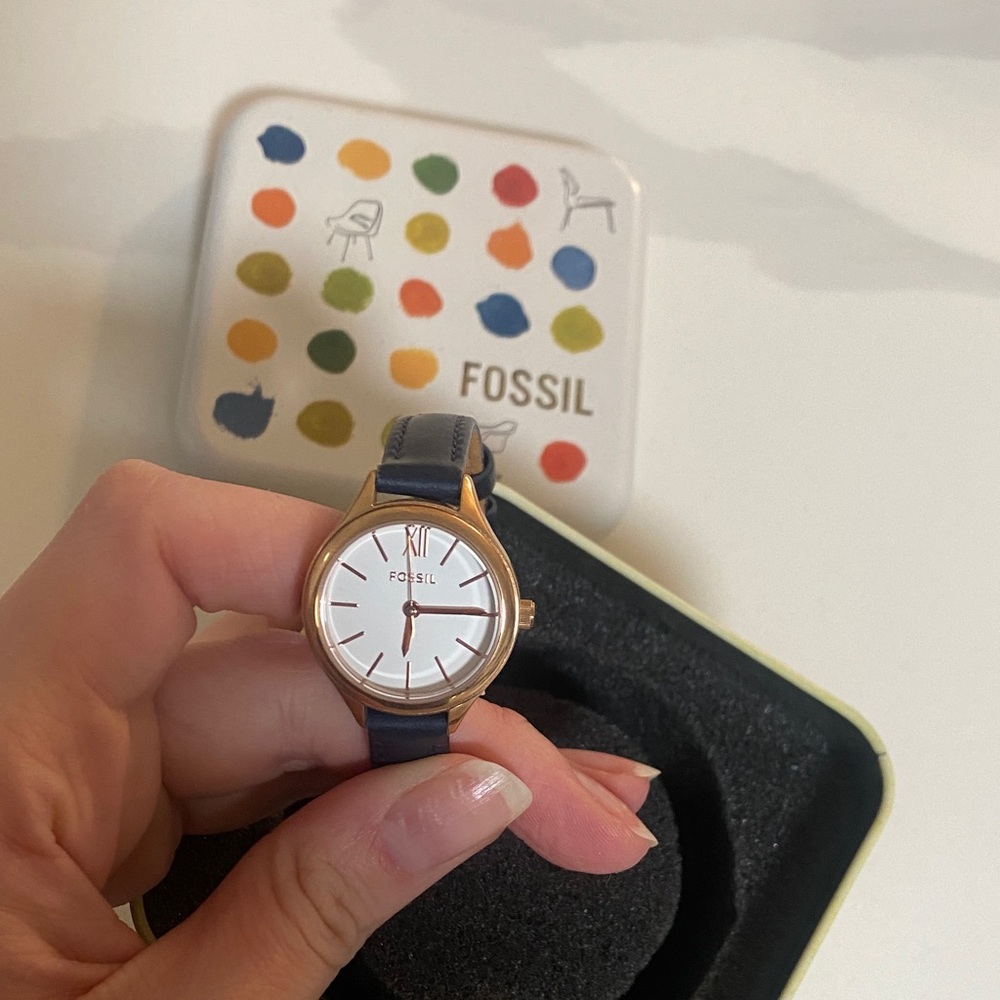 Fossil Rose Gold Case Navy Leather Strap Women's Watch